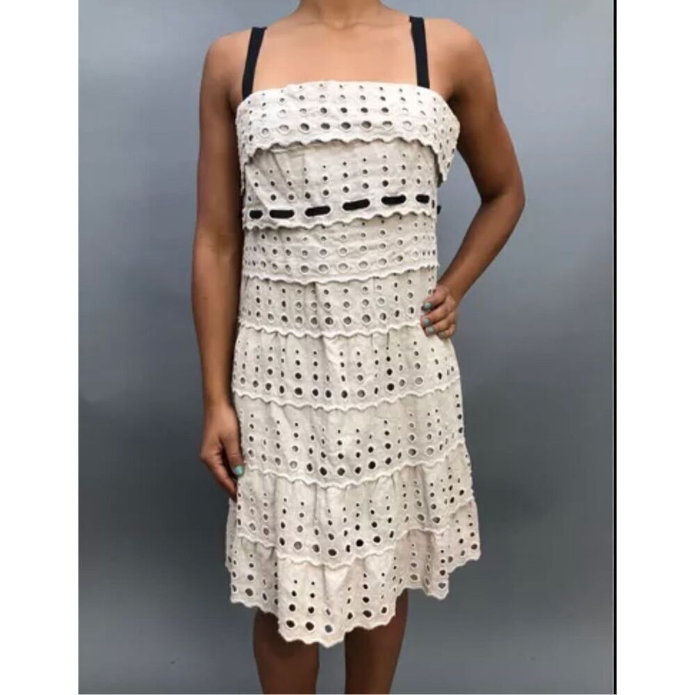 Ladies Eyelet Patterned Dress